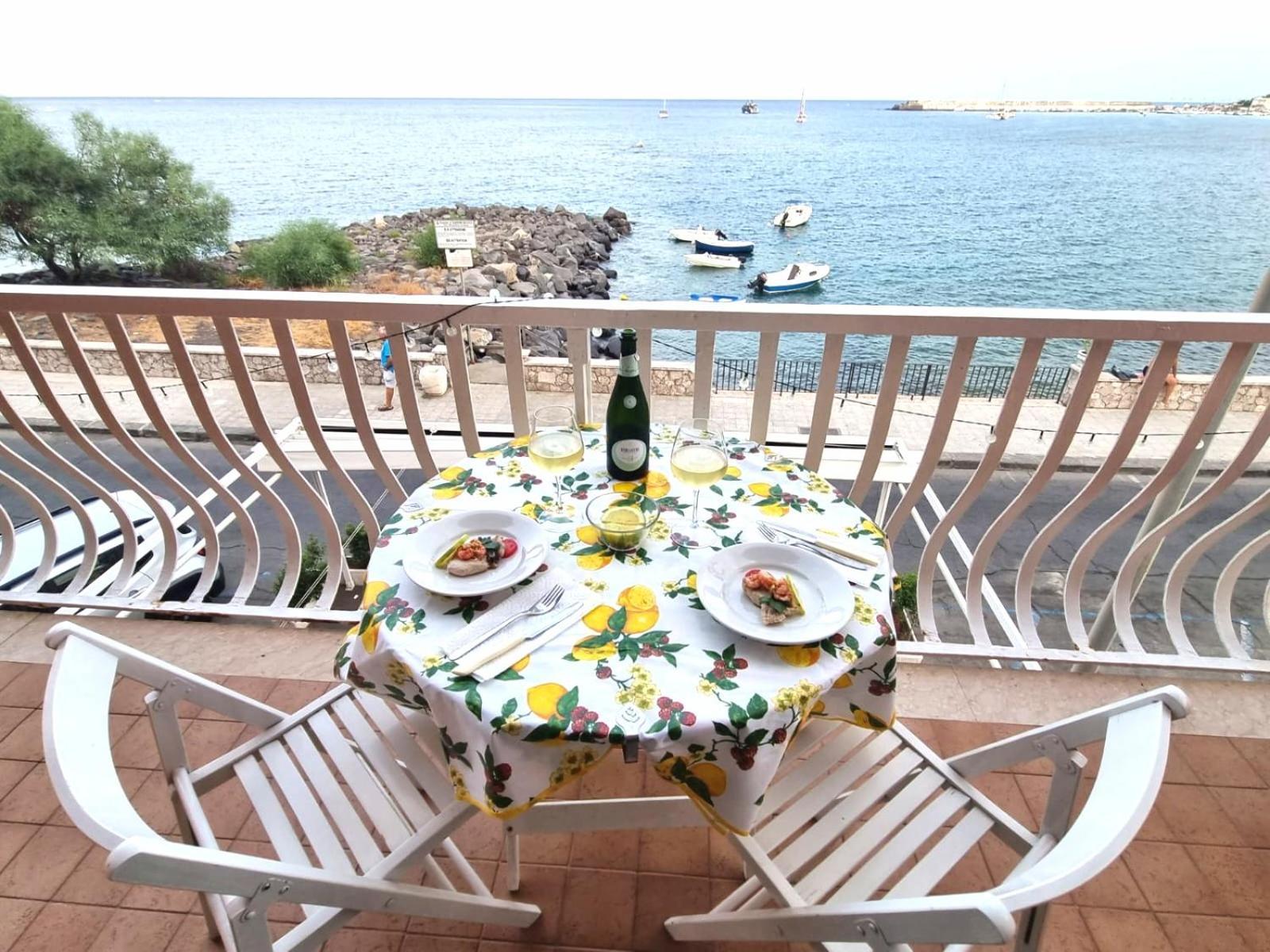 גיארדיני נאקסוס Super Panorama & Astonishing Apartment Seaview מראה חיצוני תמונה
