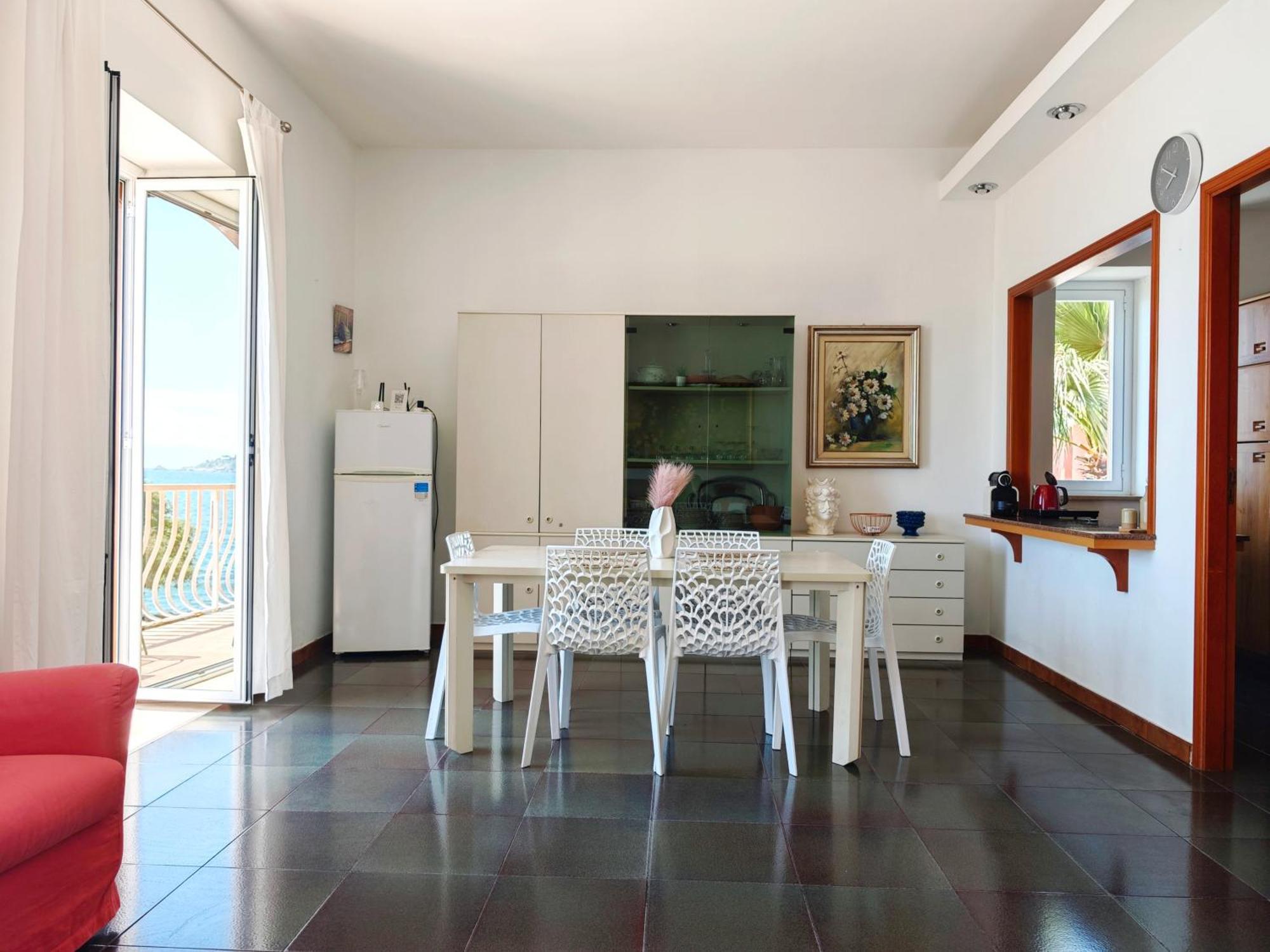 גיארדיני נאקסוס Super Panorama & Astonishing Apartment Seaview מראה חיצוני תמונה